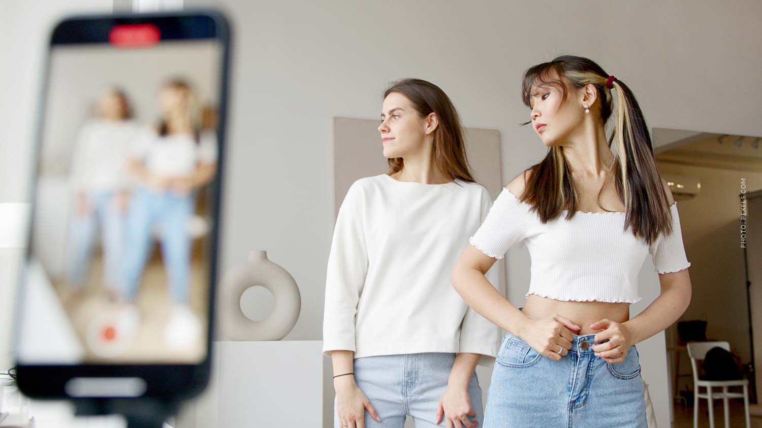 Atendimento ao cliente no marketing: estratégias, canais e como aumentar a satisfação do cliente