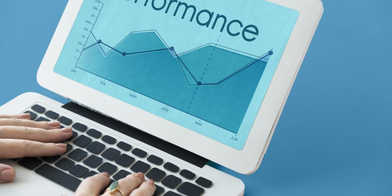 SEO B2B: Otimização para motores de busca dirigida a decisores, em vez de clientes finais